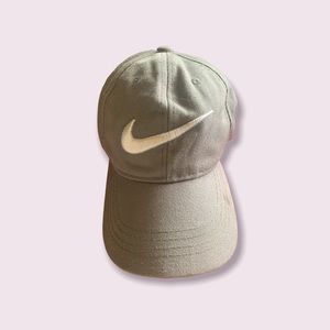 gray nike baseball cap
